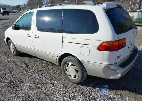 2000 Toyota Sienna Xle from USA, damaged, VIN 4T3ZF13CXYU298842